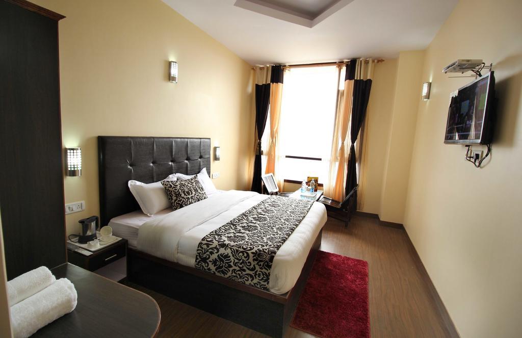 The Grand Welcome Hotel Shimla Room photo